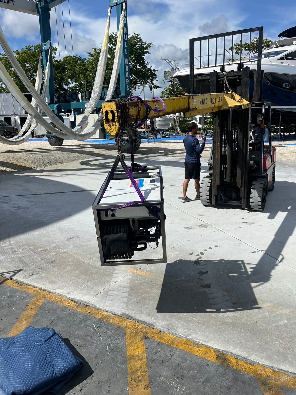 Yacht care service